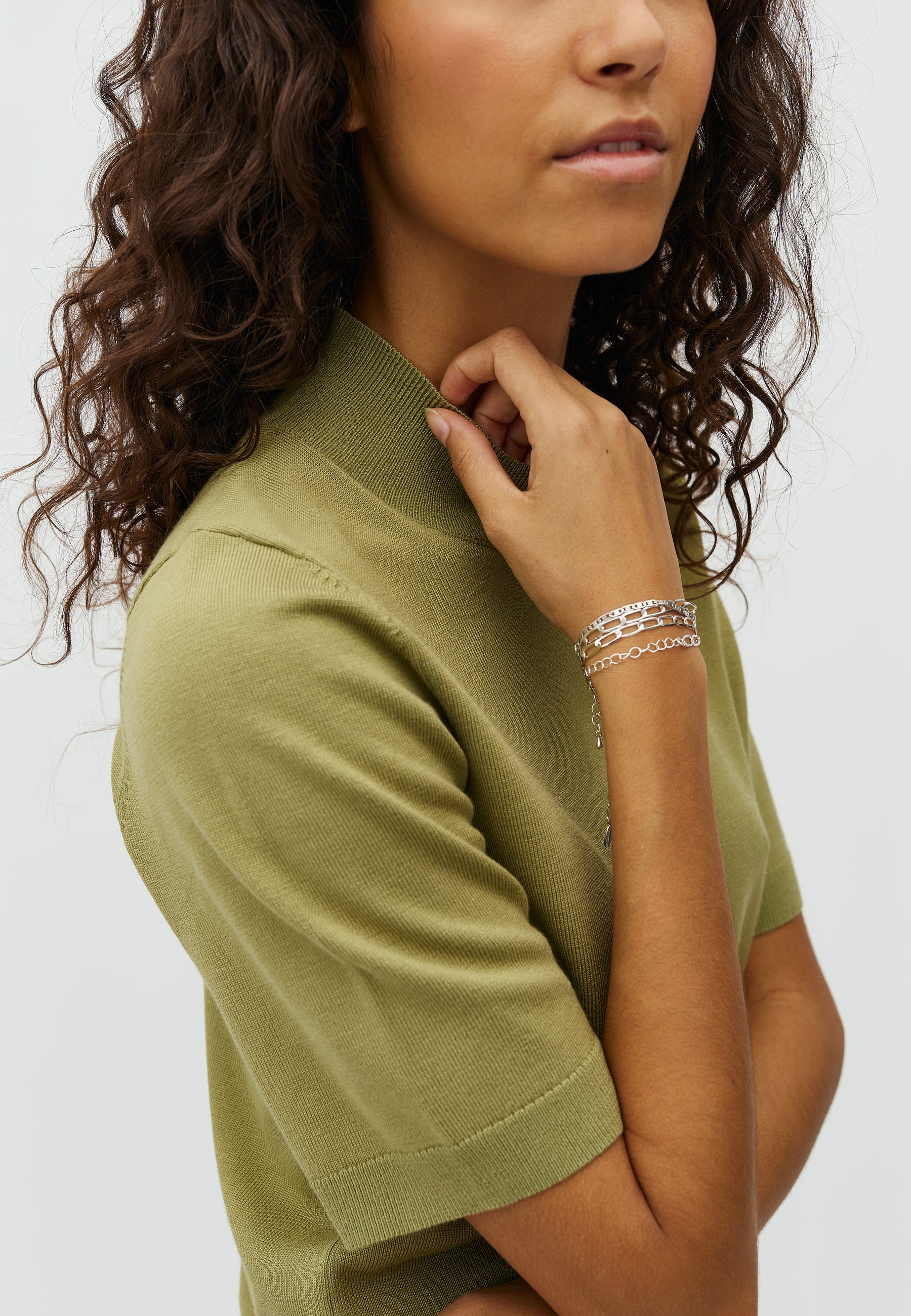 Clara Crew-M_Sage_Model_3