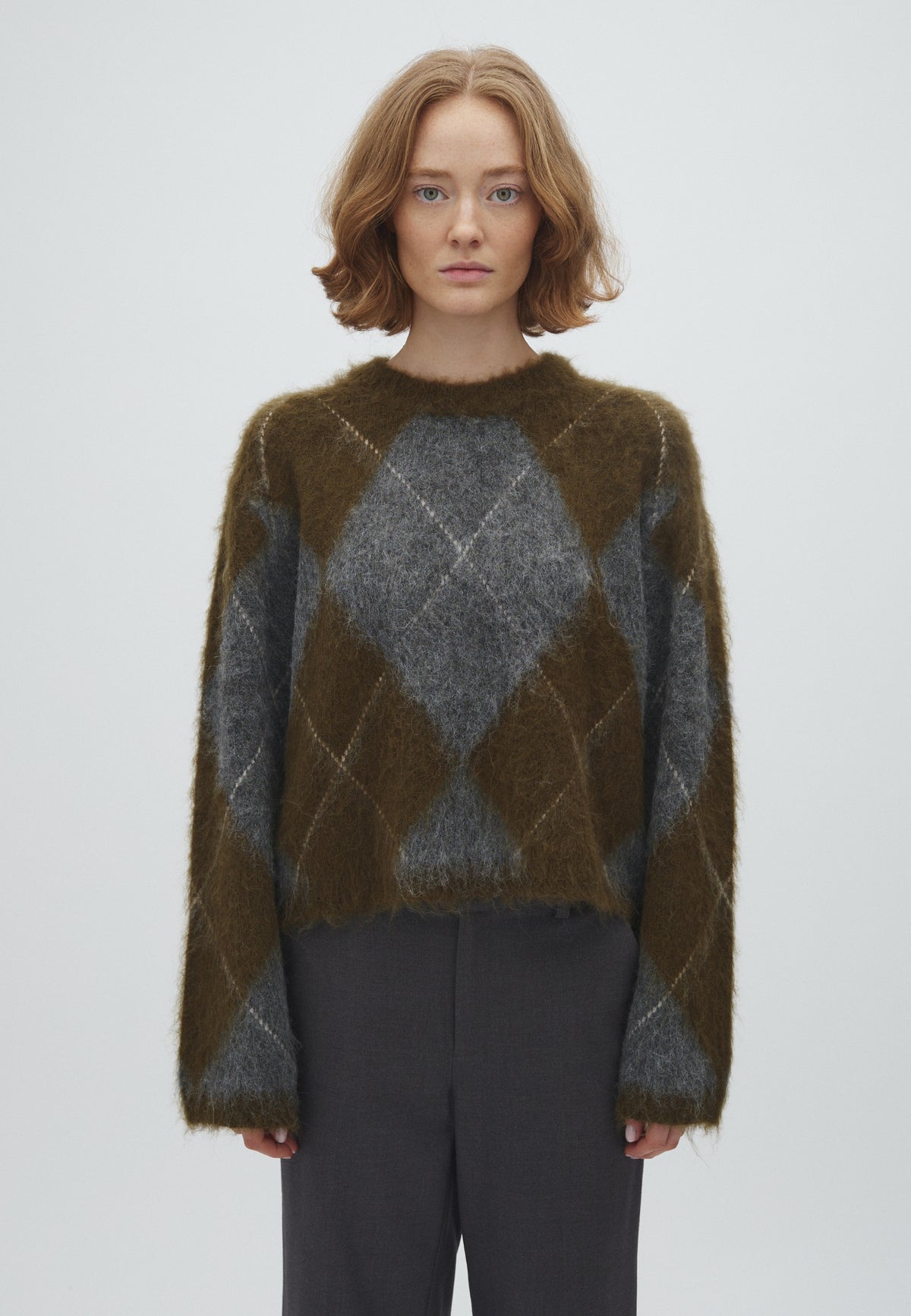 Zelie-M_Argyle Olive_Model_0