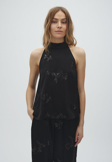 Palet-M_Black_Model_0